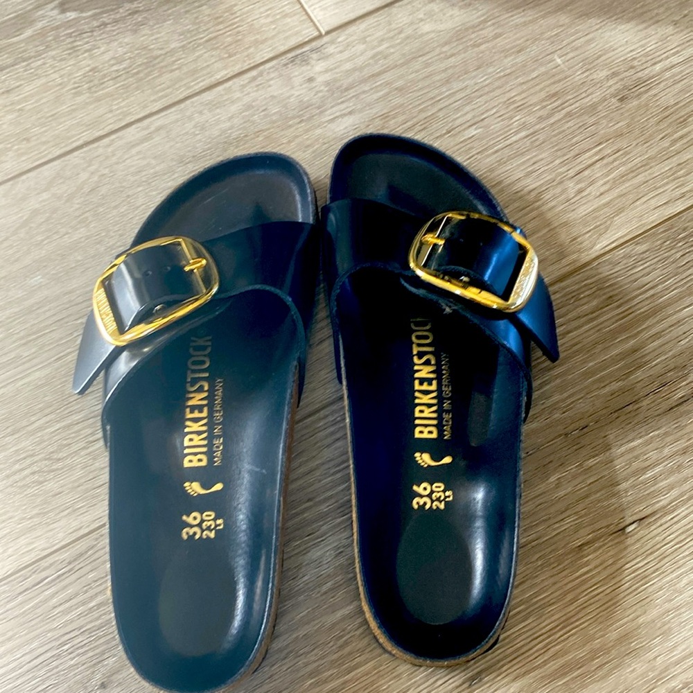 Birkenstock Madrid black patent leather sandals women's Sz 6